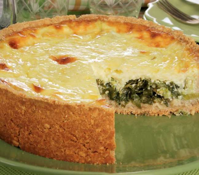 Creamy Leek Pie with Escarole (Playback / Cooking Guide)