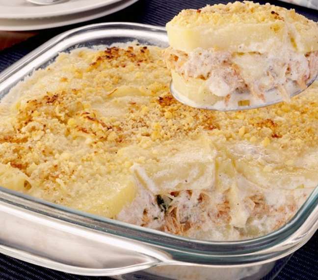 Layered Potatoes with Shredded Chicken (Playback / Cooking Guide) Layered Potatoes with Shredded Chicken (Playback / Cooking Guide)