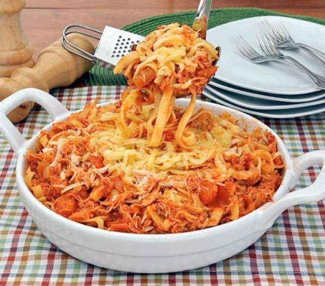 Macaroni with shredded chicken and cheese (Birth / Cooking guide)