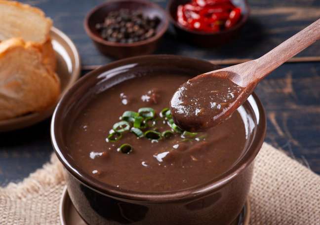 See below for tips on making beans coarse (Image: Shutterstock)