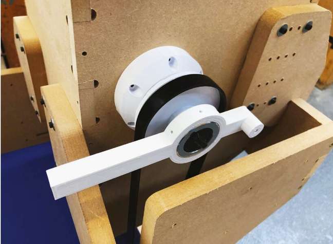 Dry toilet sand discharge lever. Dry toilet sand discharge lever.