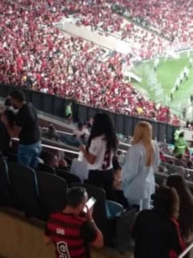 Bella Campos accompanied by Gabigol's mother (Photo: Reproduction)