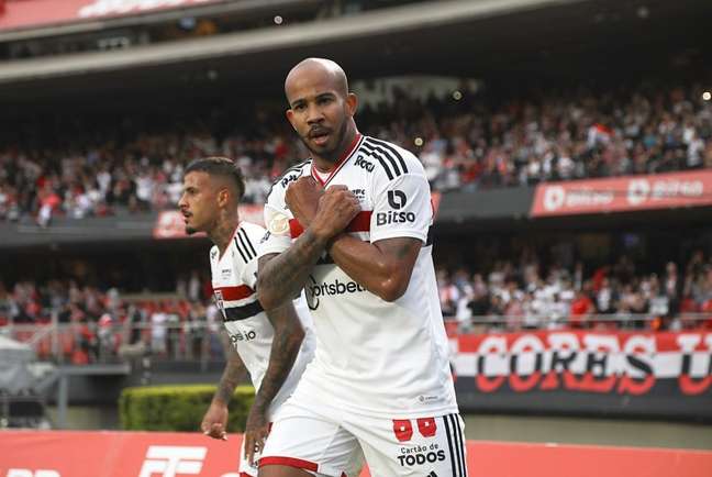 Polivalente, Patrick vira peça ofensiva fundamental para o São Paulo