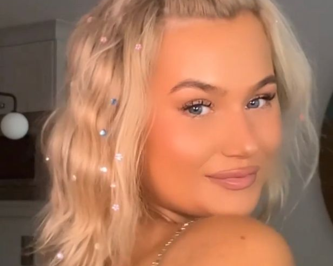 TikTok: has a tendency to shine right down to the hair TikTok: has a tendency to shine right down to the hair