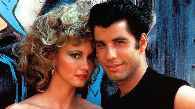 A atriz Olivia Newton-John (na foto, com John Travolta) era uma das netas de Born, assim como a musicista e acadêmica Georgina Born e o ator Max Born (Satyricon de Fellini)