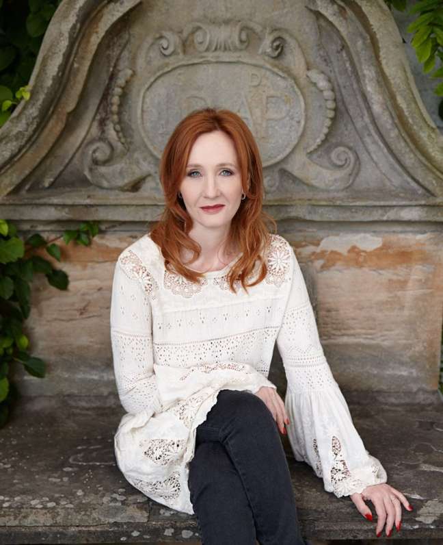 Warner speaks in support of JK Rowling after the death threat