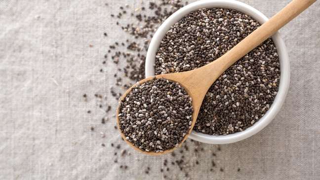 Do chia seeds make you lose weight?  Discover the health benefits of this seed