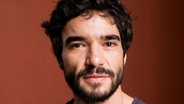 Caio Blat opens the game on living a free marriage