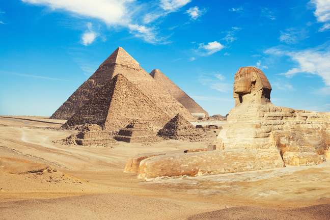 Pirâmides do Egito e a Esfinge de Gizé 