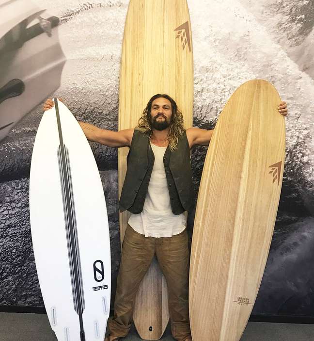 Jason Momoa prepares a film about “Father of Surfing” and Hawaiian Olympic champion