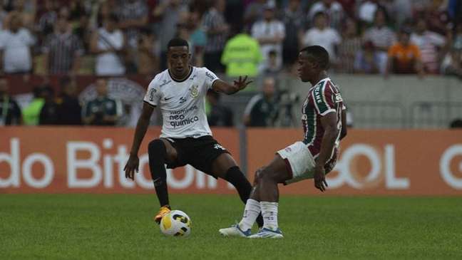 Primeiro jogo entre Flu e Corinthians será no Maracanã (Foto: Armando Paiva/Lancepress!)