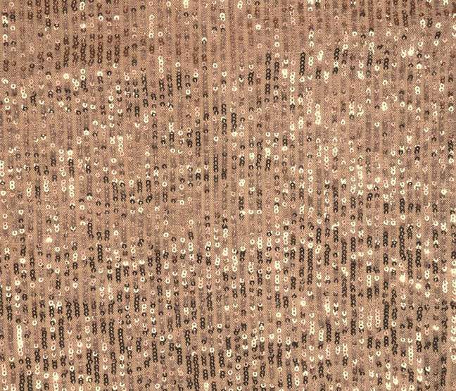 Sequin pieces can bother you during the festival - Shutterstock Sequin pieces can bother you during the festival - Shutterstock