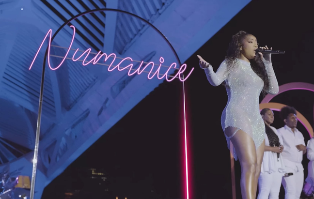 What is the Numanice 2 song of your signs? What is the Numanice 2 song of your signs?