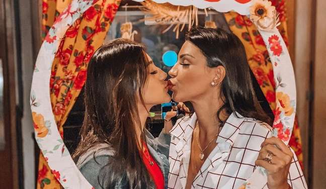 Gretchen’s granddaughter was introduced to Adriano Imperador by the same mother