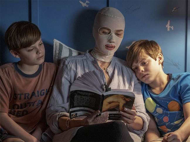 Trailer features horror remake “Good Night Mom” Trailer features horror remake “Good Night Mom”