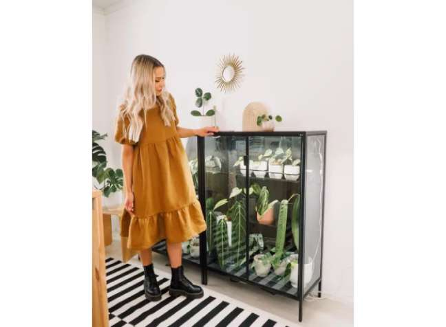 Greenhouse sideboard