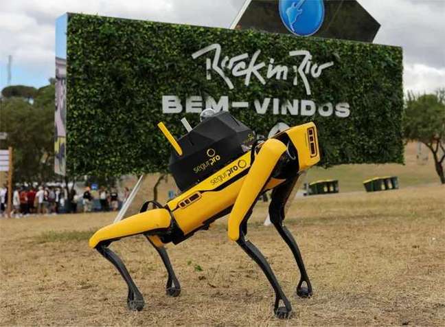 The robot dog will guard Rock in Rio 2022