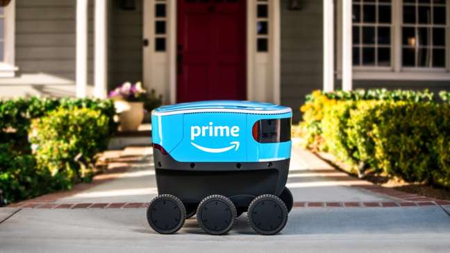 Amazon's Scout Robot