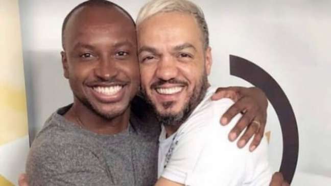 Thiaguinho e Belo s&atilde;o amigos e se apresentaram juntos (Foto: Reprodu&ccedil;&atilde;o/Instagram)