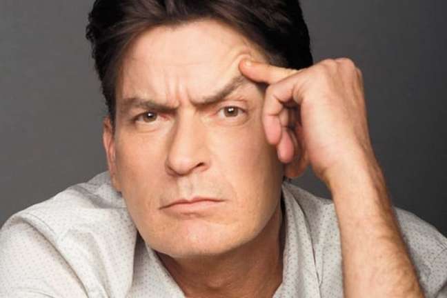 Charlie Sheen will pay his ex-girlfriend $ 120,000 for exposing her to HIV