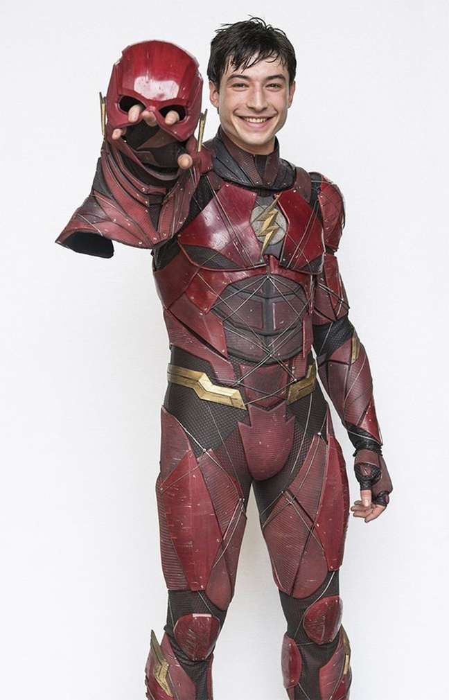 Ezra Miller seeks Warner to avoid cancellation of “The Flash”