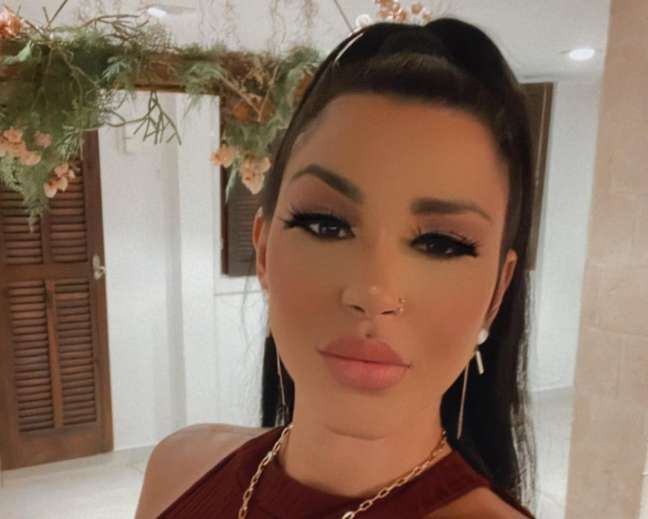 After the controversy with her daughter and Adriano, Jenny Miranda cries on video: “I’m taking my medicine”