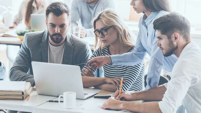 Do you work in a toxic place?  See 10 signs