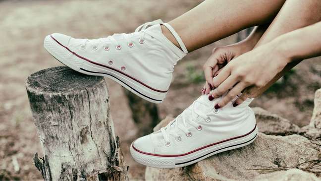 How to wear white sneakers to create stunning looks How to wear white sneakers to create stunning looks