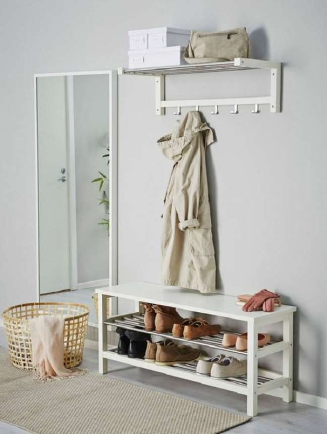 46. ​​Small white wooden shoe cabinet - Photo 46. ​​Small white wooden shoe cabinet - Photo