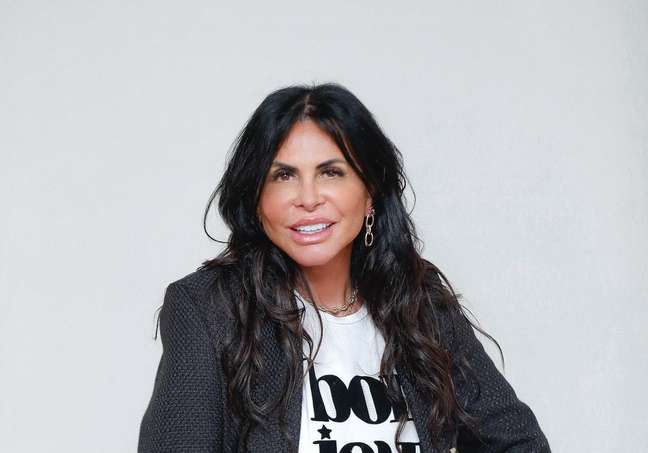 Gretchen performs intimate plastic surgery: “The girl is new”