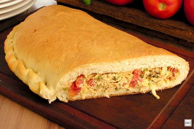 Calzone: Learn how to make an easy and tasty recipe Calzone: Learn how to make an easy and tasty recipe