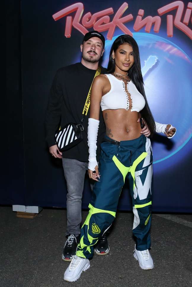 Pocah and his girlfriend Rona Souza 