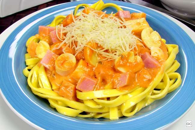 Pasta with rosé sauce - Photo: Guia da Cozinha Pasta with rosé sauce - Photo: Guia da Cozinha