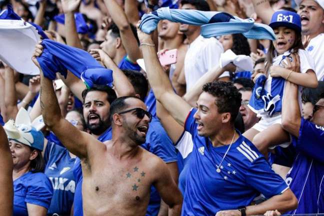 Cruzeiro contará com a força de sua torcida para tentar derrotar o Criciúma e dar mais um passo rumo ao título da Série B- (Foto: IMAGO / Fotoarena)