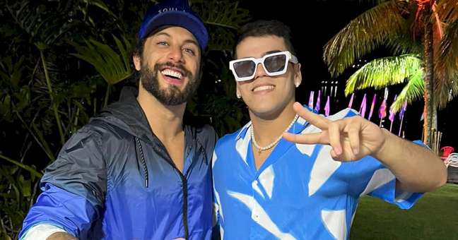 Jesus Luz and DJ Braga “invade” LGBTQIA + reality show recordings Jesus Luz and DJ Braga “invade” LGBTQIA + reality show recordings