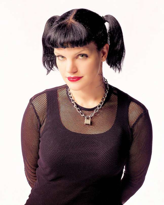 Pauley Perrette reveals he suffered a stroke Pauley Perrette reveals he suffered a stroke