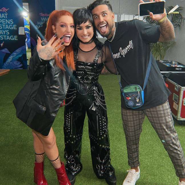 Demi Lovato performed in an all black look 