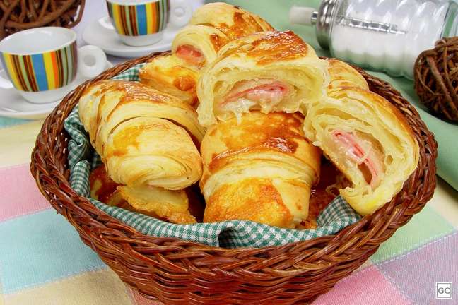 Ham and cheese croissant – Photo: Guia da Cozinha