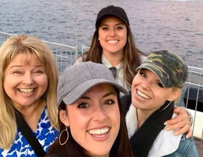 A plane crash kills actress Megan Hilty’s sister, brother-in-law and nephew A plane crash kills actress Megan Hilty’s sister, brother-in-law and nephew