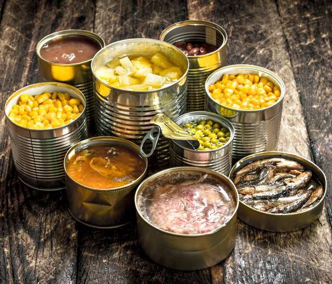 Canned foods are one of the types of foods that can increase migraines. Canned foods are one of the types of foods that can increase migraines.