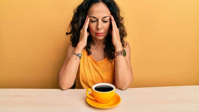 What foods and drinks can make migraines worse? What foods and drinks can make migraines worse?