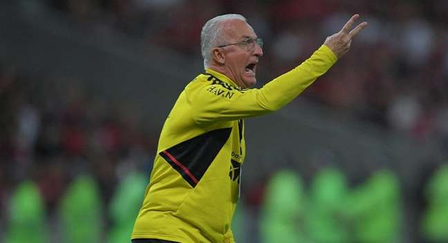 Dorival Júnior chega em sua primeira final de Libertadores (Foto: CARL DE SOUZA / AFP) Dorival Júnior chega em sua primeira final de Libertadores (Foto: CARL DE SOUZA / AFP)