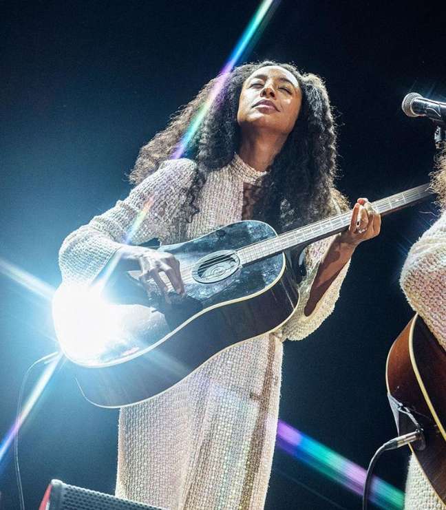 Corinne Bailey Rae also gave an amazing performance at the festival. Corinne Bailey Rae also gave an amazing performance at the festival.
