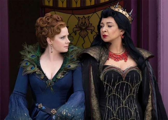Princess Giselle becomes the Evil Queen in “Enchanted” sequel trailer Princess Giselle becomes the Evil Queen in “Enchanted” sequel trailer