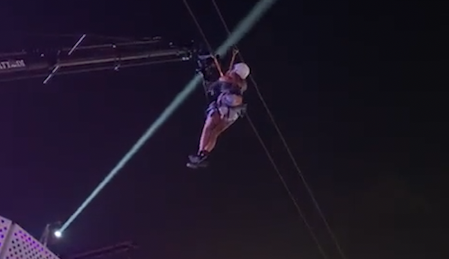 A woman gets stuck on the Rock in Rio zipline and needs to be rescued