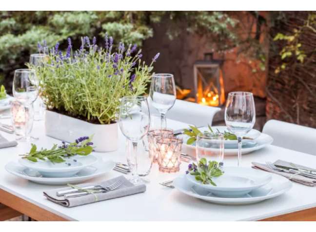 Create the details on the serving table with lavender Create the details on the serving table with lavender