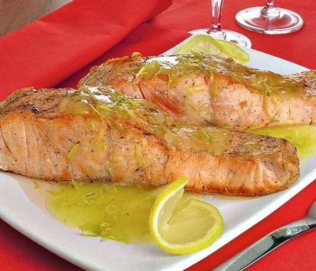 Salmon with Sicilian lemon sauce (Reproduction / Cooking Guide) Salmon with Sicilian lemon sauce (Reproduction / Cooking Guide)