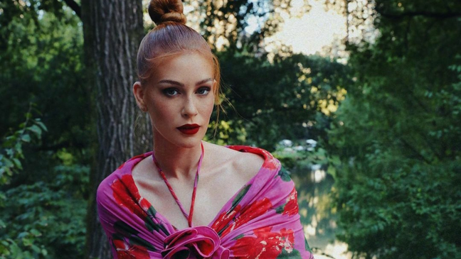Marina Ruy Barbosa hits him with a floral look Marina Ruy Barbosa hits him with a floral look
