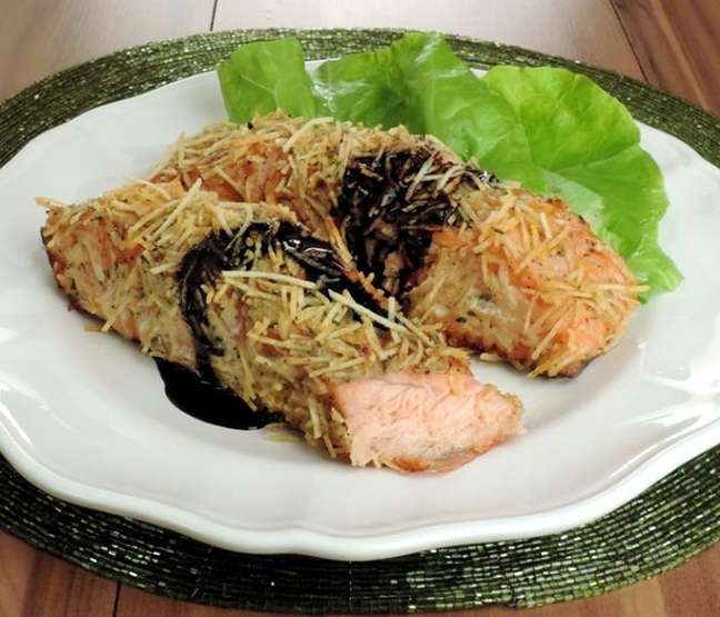 Straw Potato Crusted Salmon (Play / Cooking Guide) Straw Potato Crusted Salmon (Play / Cooking Guide)