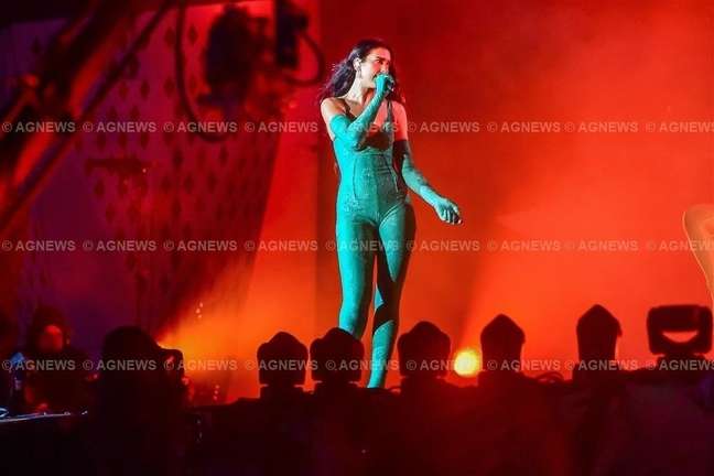 Dua Lipa concludes Rock in Rio with a colorful dance show